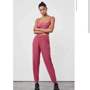 Alo Whisper Ribbed Pants